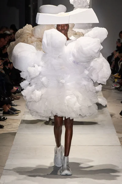 Look 23